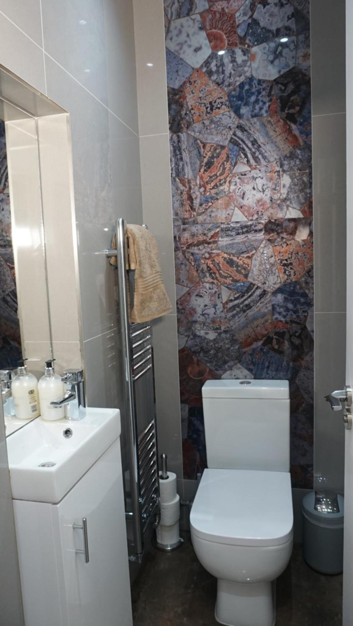 Beautiful London Home Sleeps 6, 2 Minutes To Metro Экстерьер фото